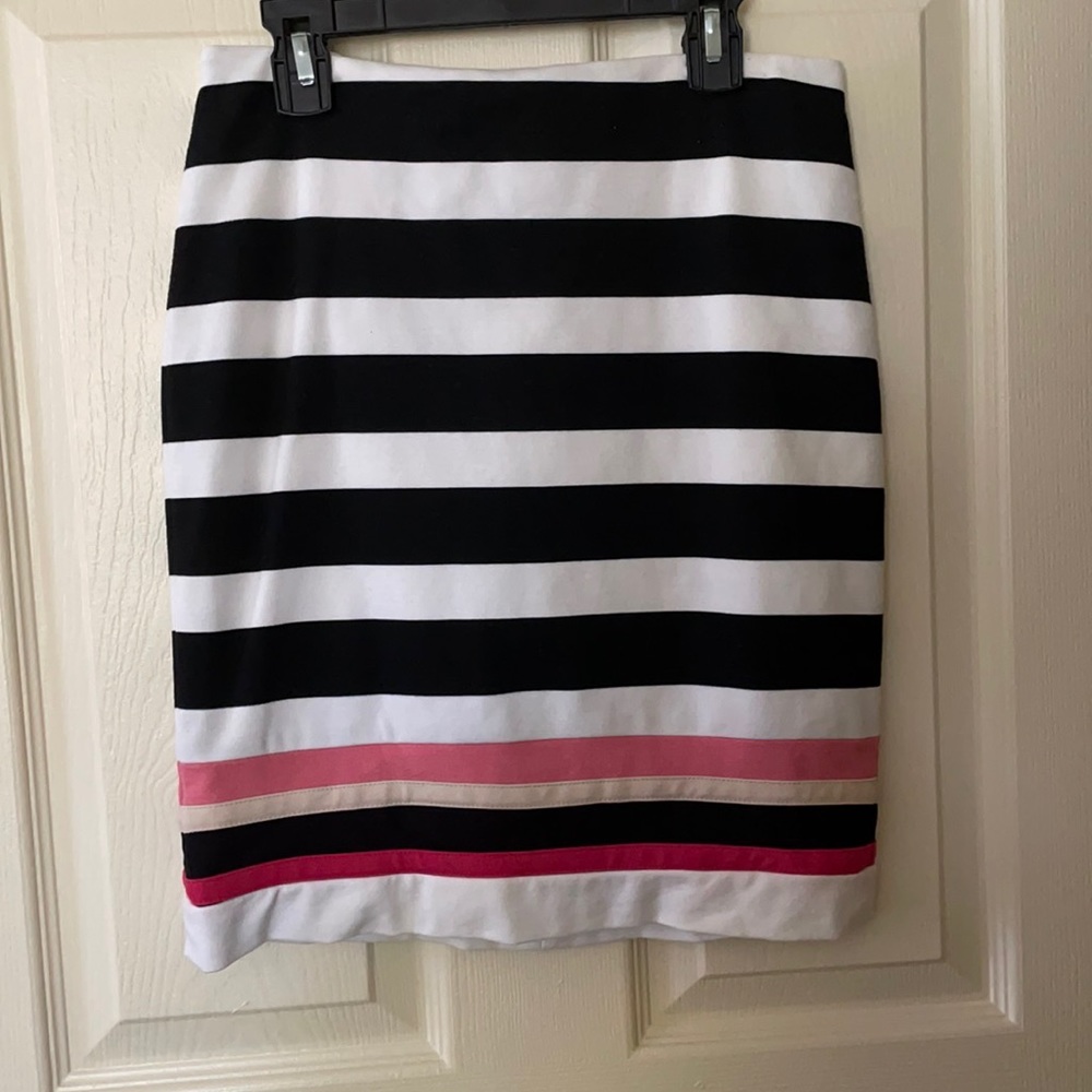 White House Black Market Pencil Skirt